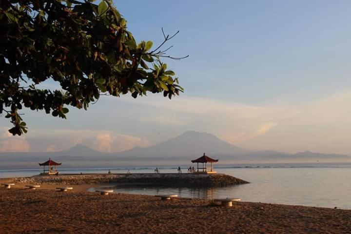 Villa Griya Harum サヌール エクステリア 写真